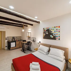 Legno By Houseinnaples Apartamento